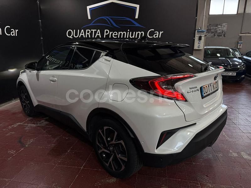 Begagnad Toyota C-HR Advance 184 HK (135 kW) 2019 Vit SUV