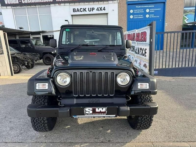Usado Jeep Wrangler Sport 177 CV (130 kW) 2004 Negro SUV