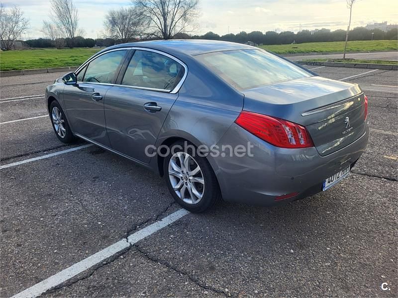 Usado Peugeot 508 Allure 156 CV (114 kW) 2011 Azul Berlina