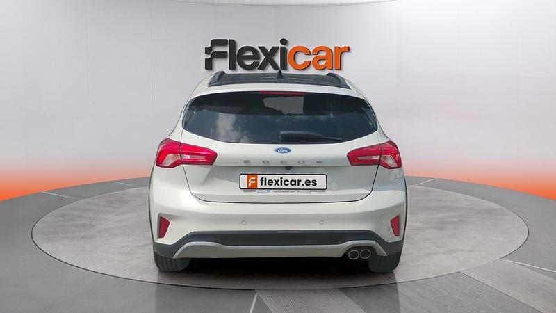 Usado Ford Focus Active 125 CV (91 kW) 2020 Blanco Berlina