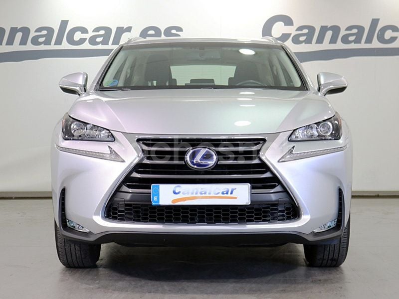 Usado Lexus NX300h Business Edition 197 CV (144 kW) 2018 Gris plata SUV