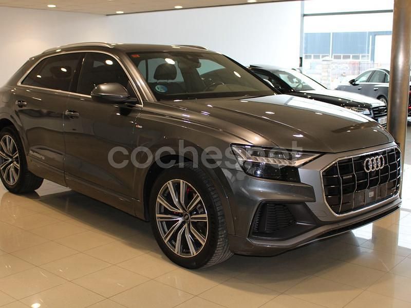 Usado Audi Q8 S-Line 286 CV (210 kW) 2021 Gris / plata SUV