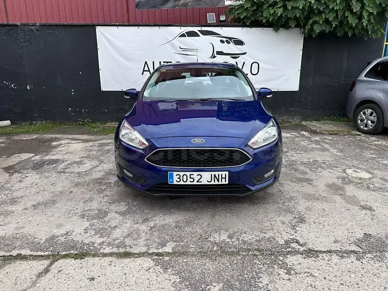 Usado Ford Focus Titanium 125 CV (91 kW) 2016 Azul Berlina