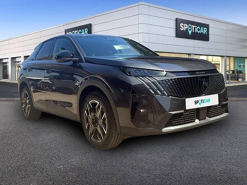Usado Peugeot 3008 Allure 145 CV (106 kW) 2025 Negro SUV