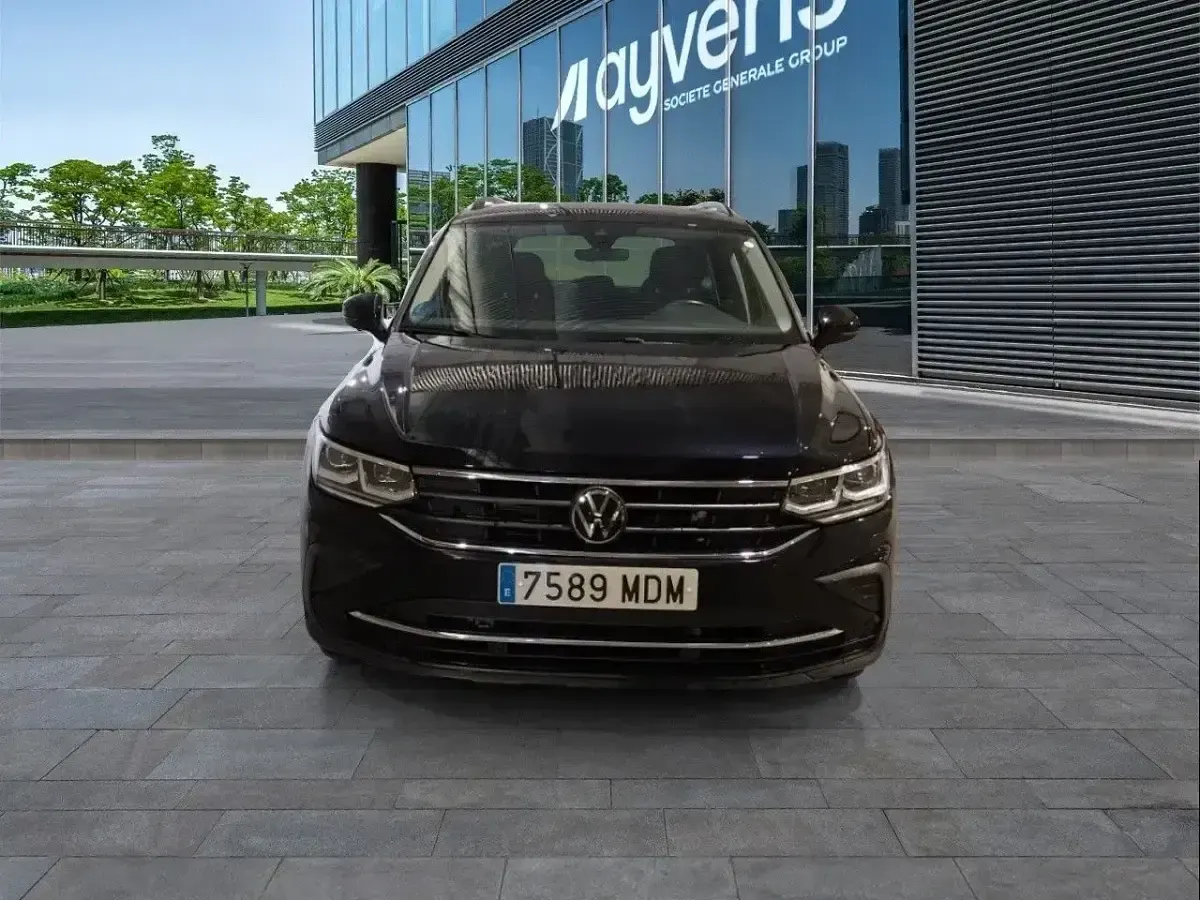 Usado VW Tiguan Life 245 CV (180 kW) 2023 Negro SUV