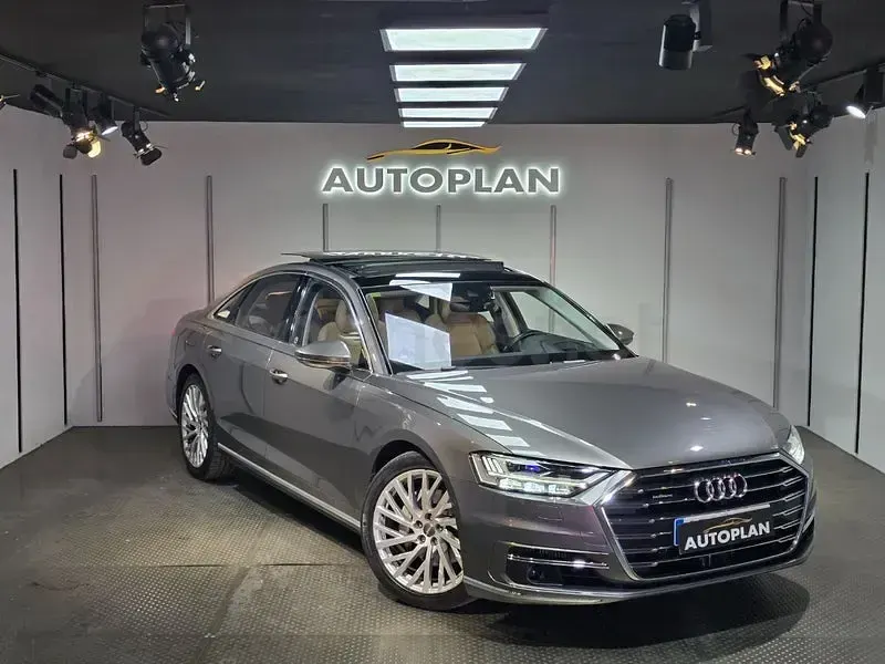 Usado Audi A8 Ambiente 286 CV (210 kW) 2021 Beige Berlina