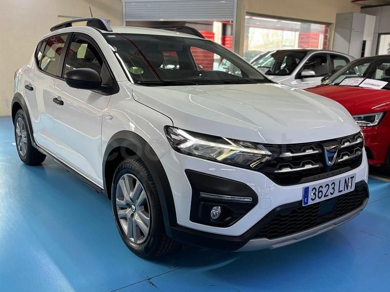 Usado Dacia Sandero Essentiel 100 CV (73 kW) 2021 Blanco Berlina