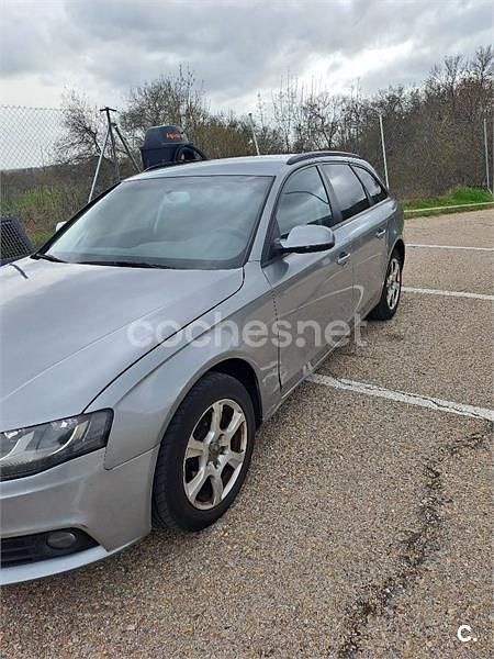 Usado Audi A4 143 CV (105 kW) 2010 Gris / plata Familiar
