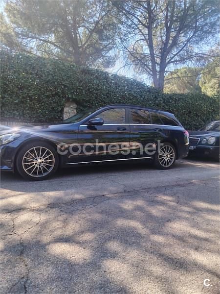 Usado Mercedes C220 170 CV (125 kW) 2019 Azul Familiar