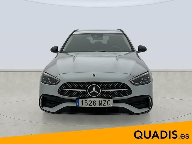 Usado Mercedes C220 AMG line 200 CV (147 kW) 2025 Gris plata Familiar