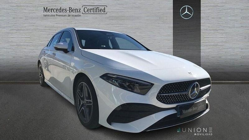 Usado Mercedes A200 150 CV (110 kW) 2024 Blanco