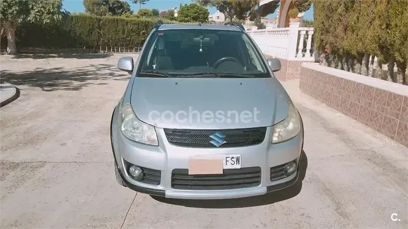 Usado Suzuki SX4 GL 120 CV (88 kW) 2007 Gris / plata SUV