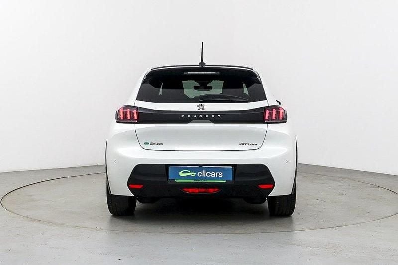 Usado Peugeot e-208 GT-line 100 kW (136 CV) 2020 Utilitario