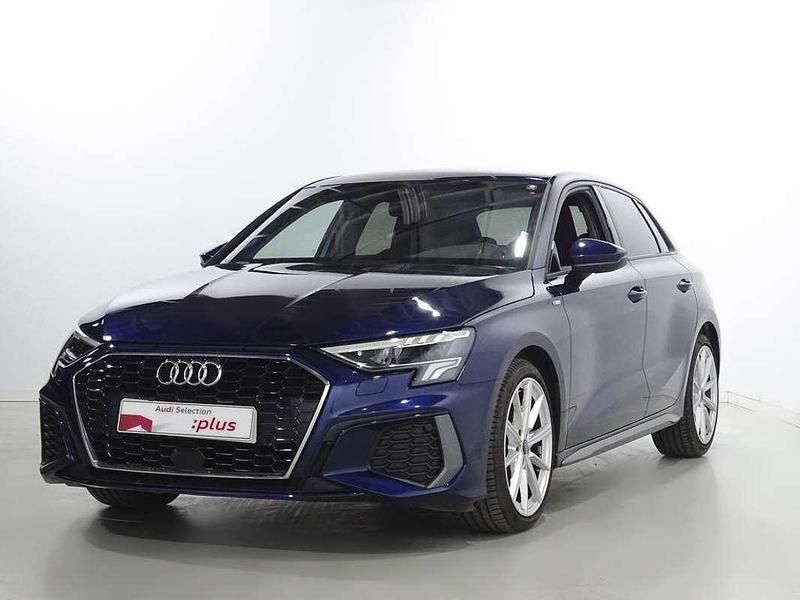 Azul Usado 2024 Audi A3 Sportback S-Line Utilitario | 28.000 € (Un poco caro) - Imagen 1/4