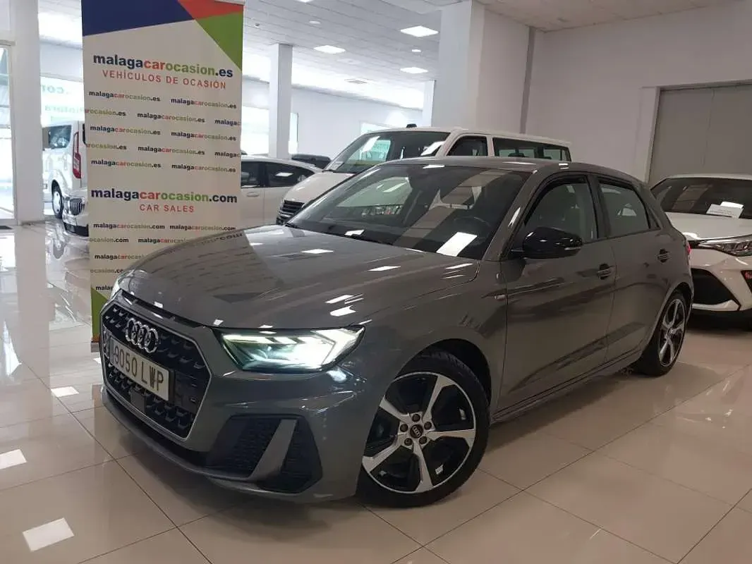 Usado Audi A1 Sportback 95 CV (69 kW) 2022 Gris Utilitario