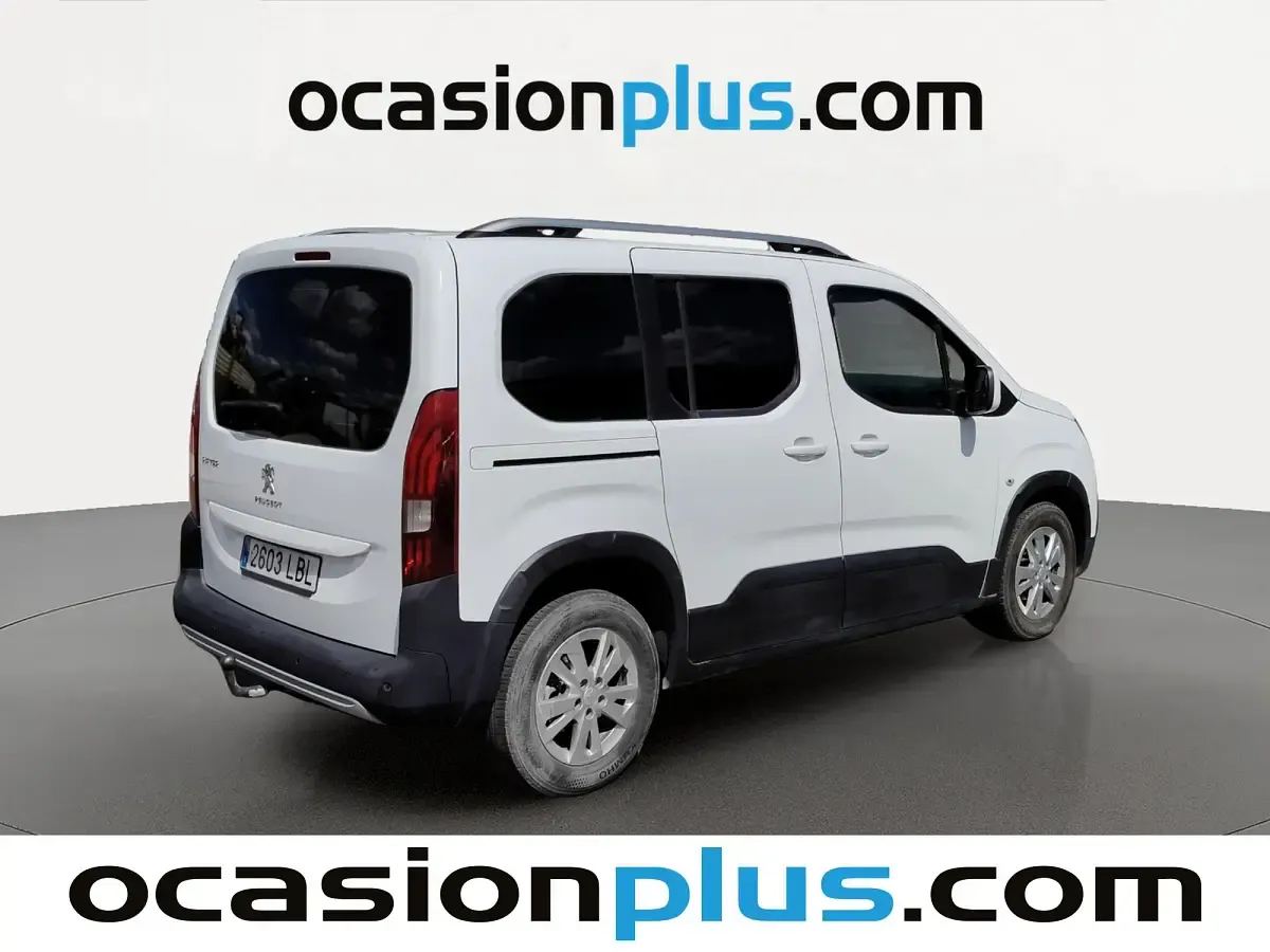 Usado Peugeot Rifter Allure 100 CV (73 kW) 2019 Blanco Monovolumen