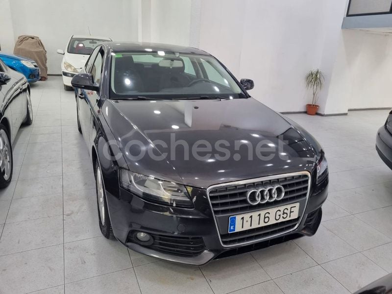 Usado Audi A4 143 CV (105 kW) 2009 Gris / plata Berlina