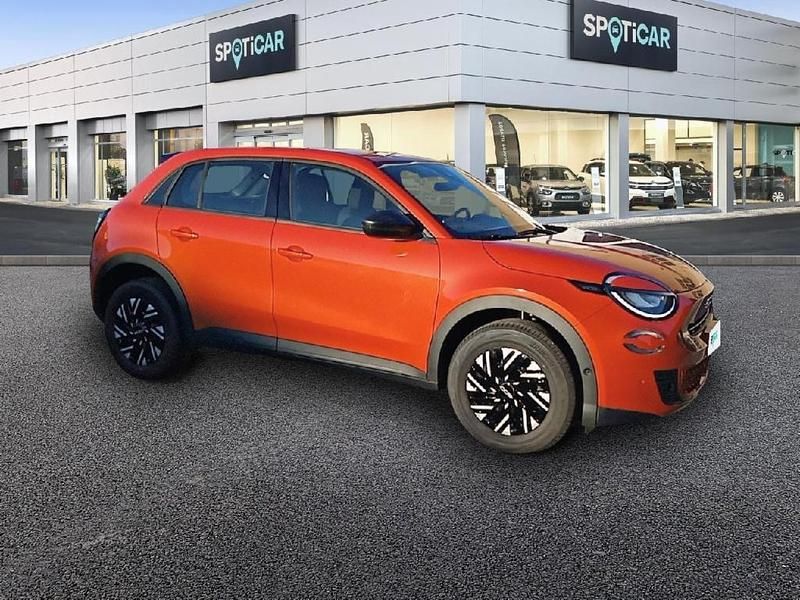 Nuevo Fiat 600 100 CV (73 kW) 2025 Naranja SUV
