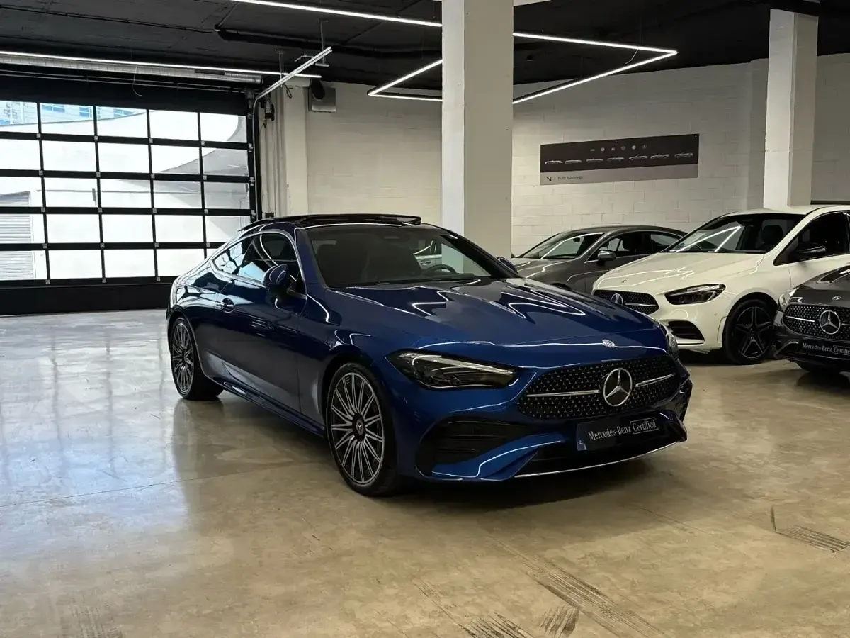 Usado Mercedes CLE220 197 CV (144 kW) 2024 Azul espectra Coupe