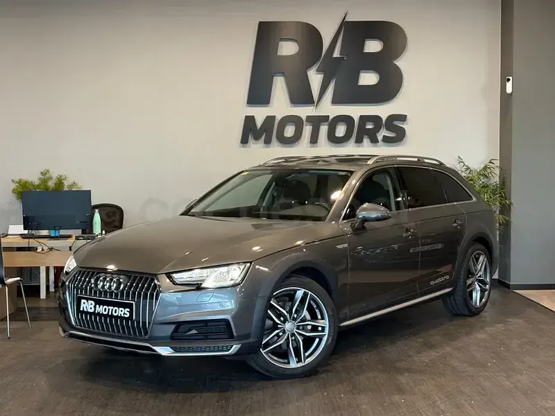 Usado Audi A4 Allroad 190 CV (139 kW) 2017 Gris / plata Familiar