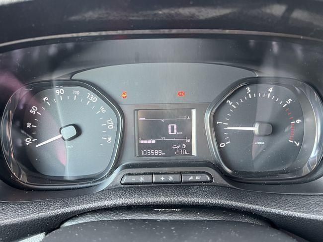 Usado Toyota Proace 120 CV (88 kW) 2022 Blanco Monovolumen