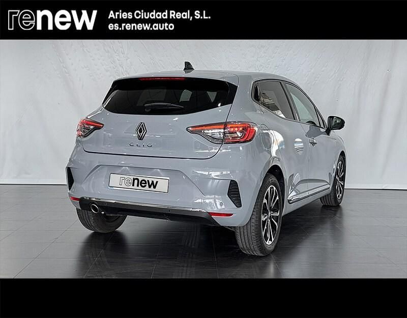 Begagnad Renault Clio V Techno 90 HK (66 kW) 2024 Grå Sedan