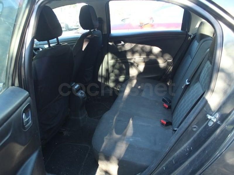 Usado Citroën C-Elysee I Feel 82 CV (60 kW) 2017 Gris / plata Berlina