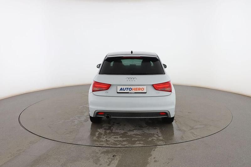 Usado Audi A1 Sportback Attraction 90 CV (66 kW) 2014 Blanco Utilitario
