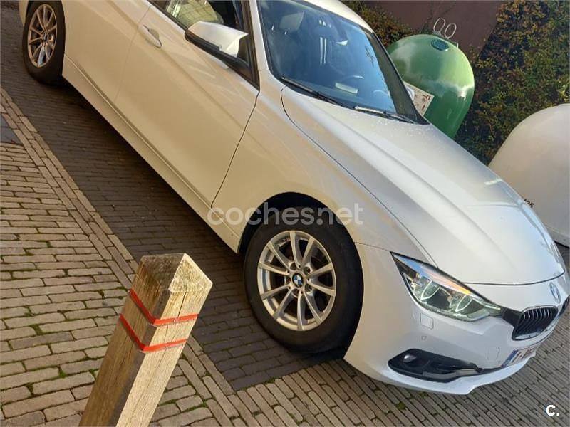 Usado BMW 318 136 HP (100 kW) 2019 Branco Sedan