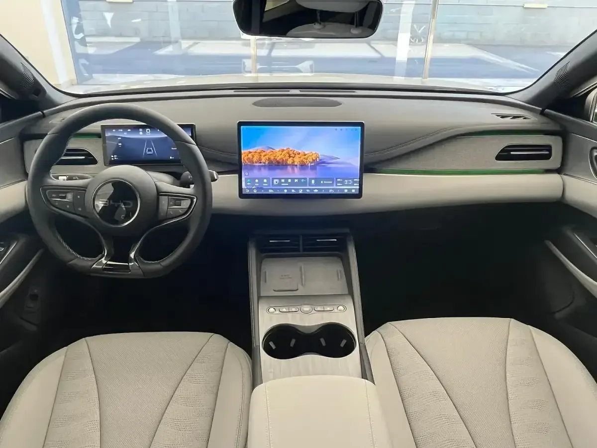 Usado BYD Seal Comfort 212 CV (155 kW) 2025 Blanco Berlina