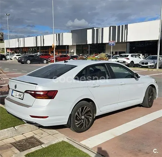 Usado VW Jetta Sportline 150 CV (110 kW) 2016 Blanco Berlina