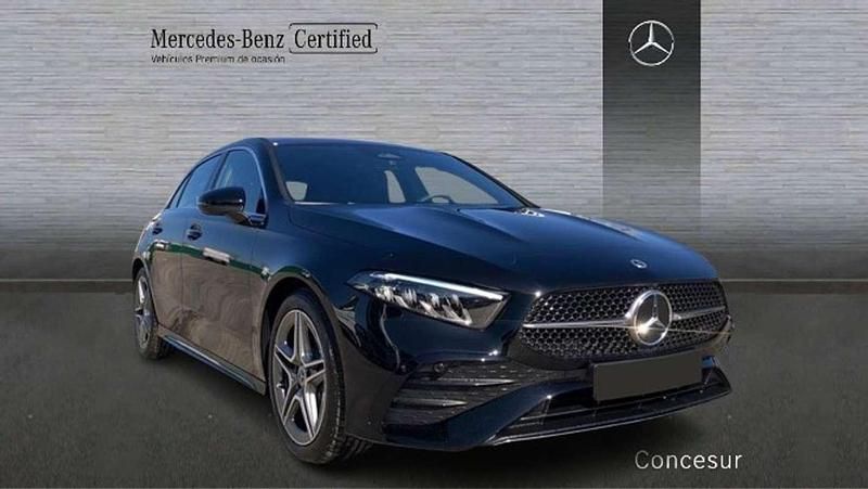 Usado Mercedes A180 136 CV (100 kW) 2024 Negro Berlina