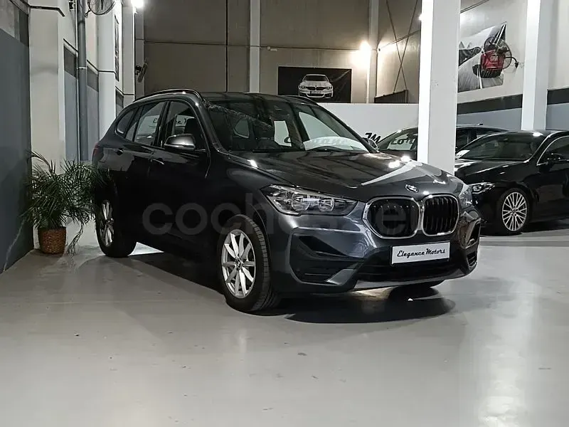 Usado BMW X1 136 CV (100 kW) 2020 Gris / plata SUV
