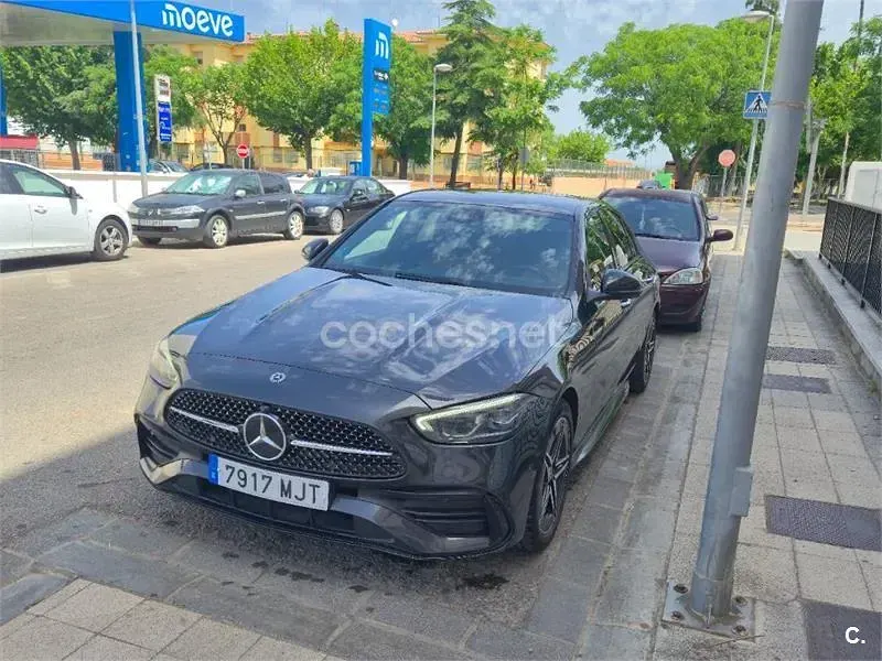 Usado Mercedes C220 200 CV (147 kW) 2023 Negro Berlina