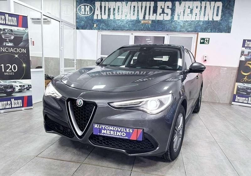 Gris Usado 2019 Alfa Romeo Stelvio Super SUV | 31.000 € - Imagen 1/4