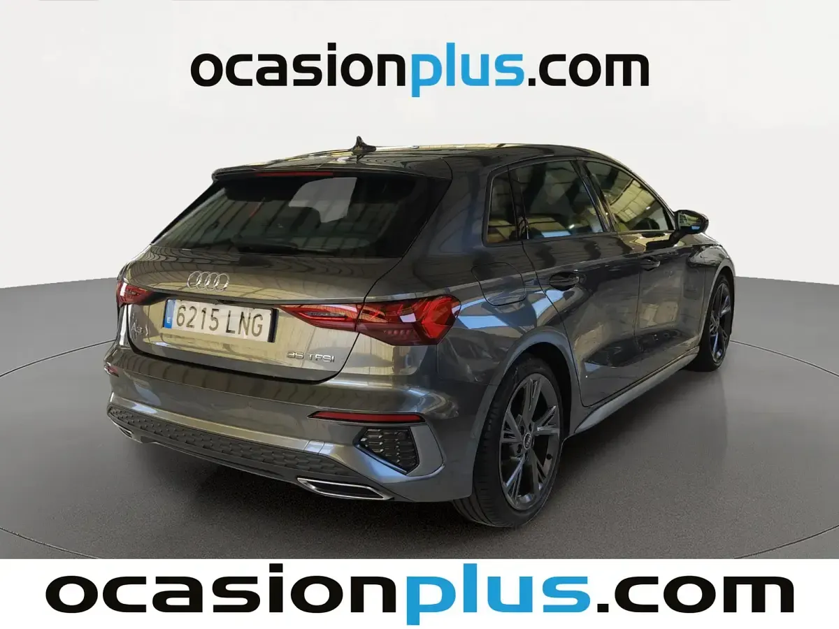 Usado Audi A3 Sportback S-Line 150 CV (110 kW) 2021 Gris Utilitario