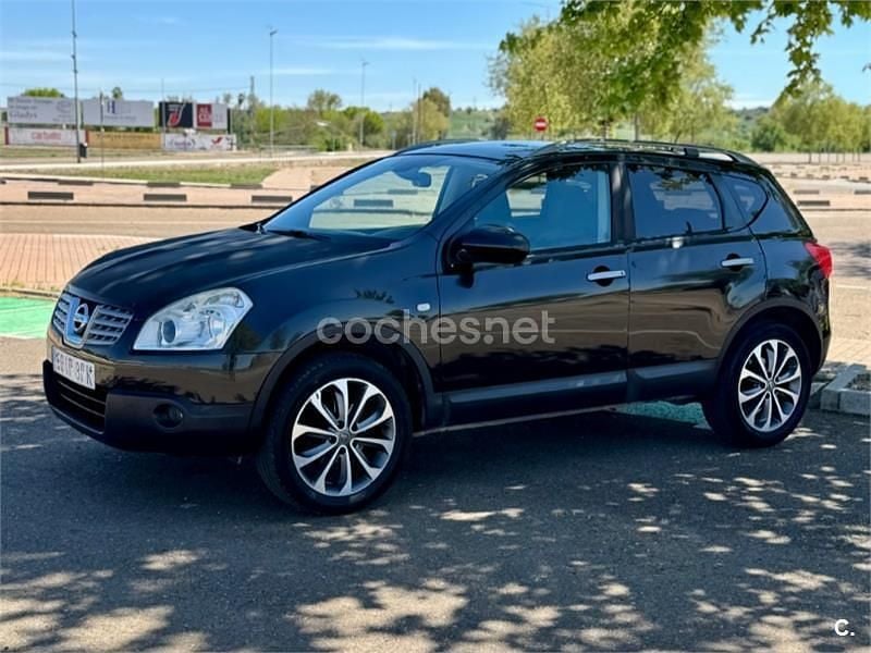 Usado Nissan Qashqai Acenta 106 CV (77 kW) 2009 Negro SUV