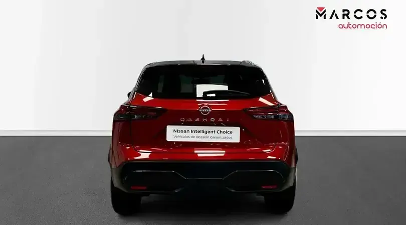 Usado Nissan Qashqai Tekna 140 CV (102 kW) 2022 Fuji sunset midnight black n SUV