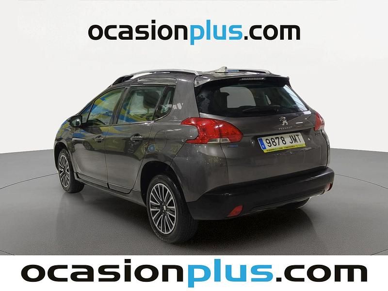 Usado Peugeot 2008 Active 100 CV (73 kW) 2016 Gris plata SUV