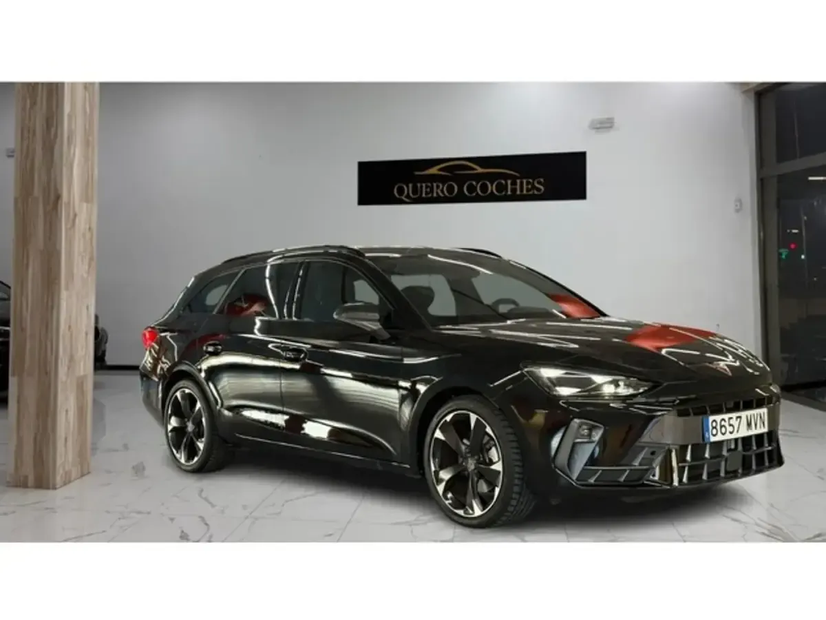 Usado Cupra Leon 150 CV (110 kW) 2024 Negro Familiar