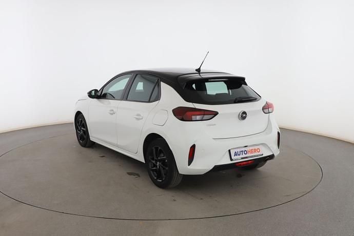Usado Opel Corsa GS Line 102 CV (75 kW) 2021 Blanco Utilitario