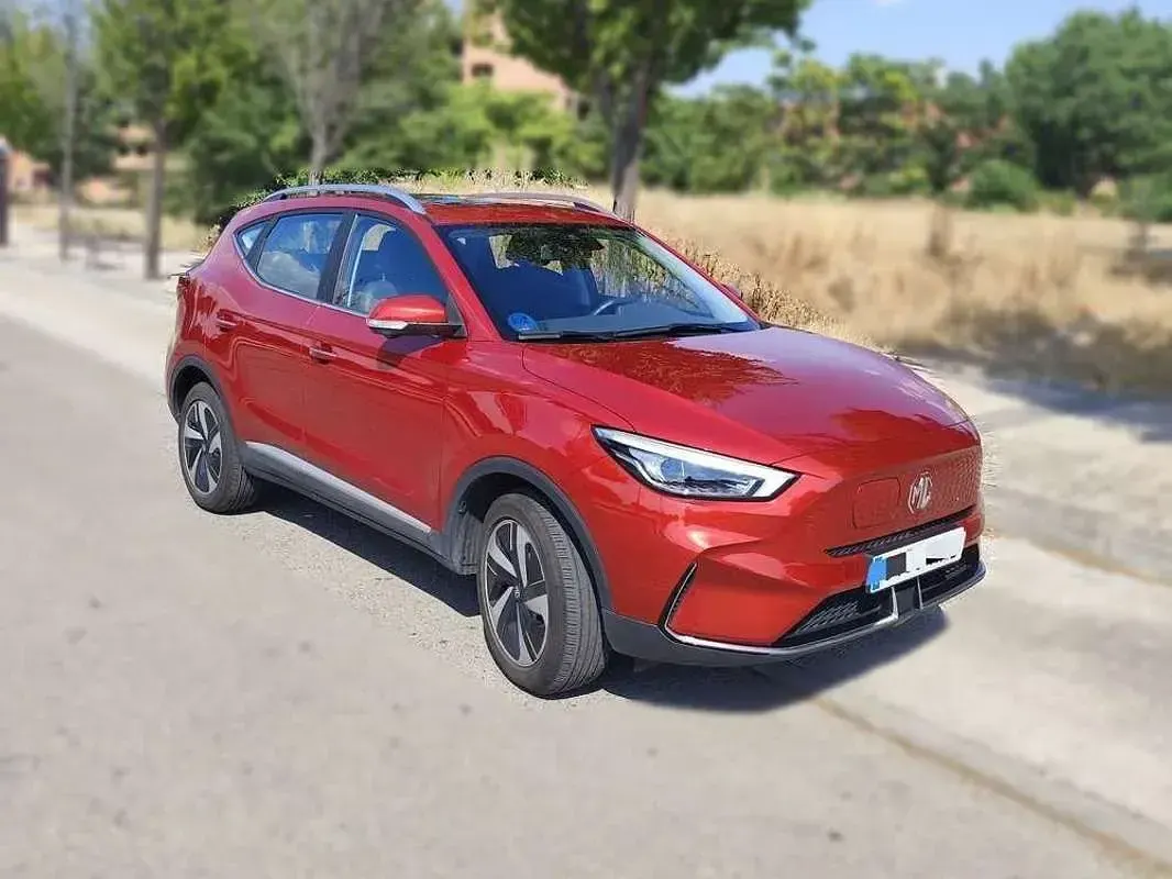 Usado MG ZS Luxury 130 kW (177 CV) 2023 Rojo SUV