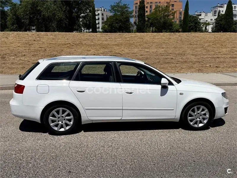 Usado Seat Exeo Style 120 CV (88 kW) 2010 Blanco Familiar