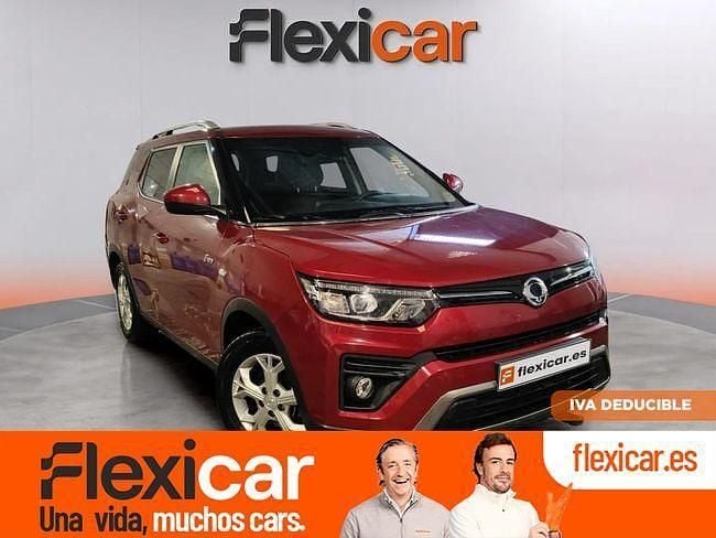 Rojo Usado 2023 Ssangyong (KGM) Tivoli SUV | 15.490 € (Precio justo) - Imagen 1/4
