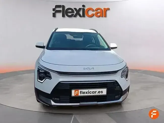 Usado Kia Niro 171 CV (125 kW) 2024 Blanco SUV