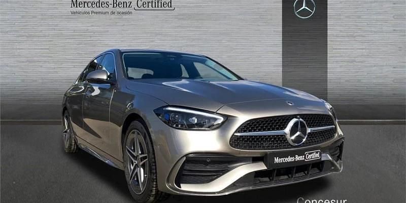 Usado Mercedes C220 200 CV (147 kW) 2022 Plateado Berlina