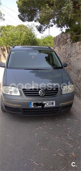Gris / plata Usado 2004 VW Touran Trendline Monovolumen | 3900 € (Precio justo) - Imagen 1/4