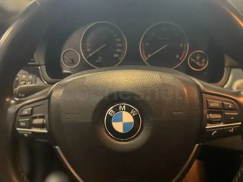 Usado BMW 525 Comfort Edition 218 CV (160 kW) 2011 Gris / plata Familiar