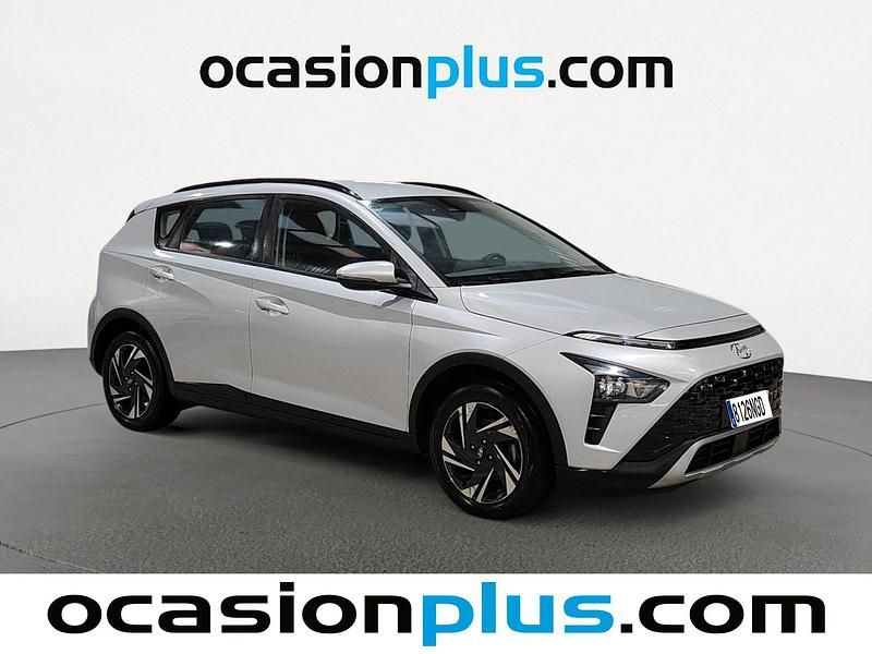 Usado Hyundai Bayon 84 CV (61 kW) 2022 Gris SUV