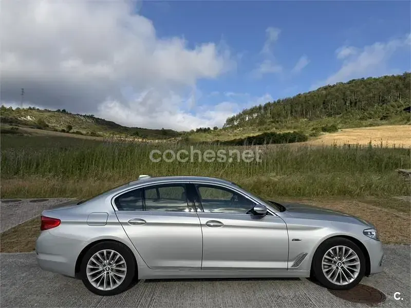 Usado BMW 520 Comfort Edition 190 CV (139 kW) 2017 Gris / plata Berlina